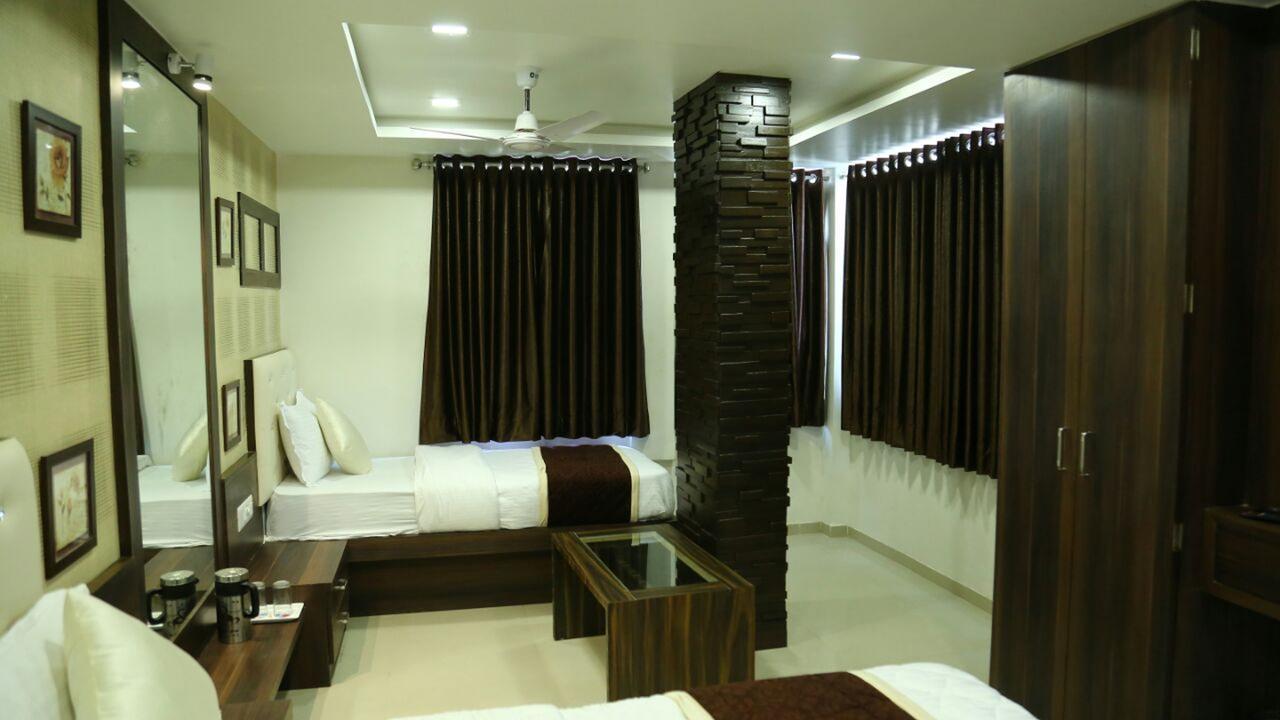 Hotel Gitanjali Inn By Bizzgrow Hotels Ahmedabad Ngoại thất bức ảnh